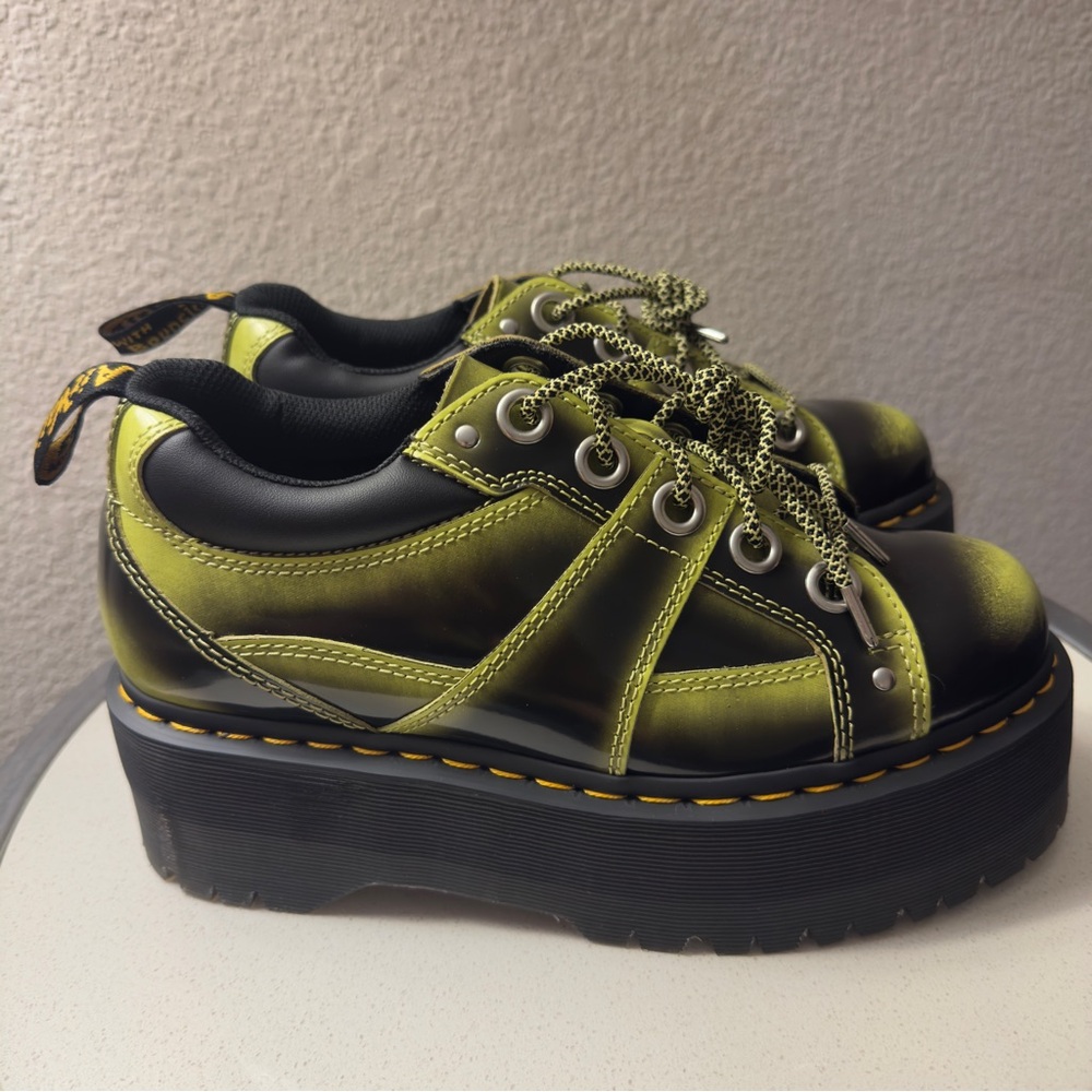 NEW Women DR MARTENS quad max distressed leather platform shoes lime green Sz 9 - Picture 2 of 8